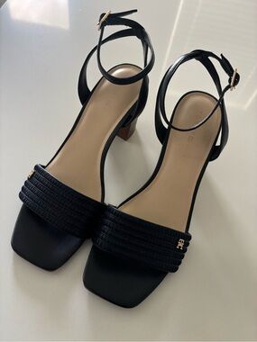 Tommy Hilfiger
Women's Skilars High Block Heel Sandals.